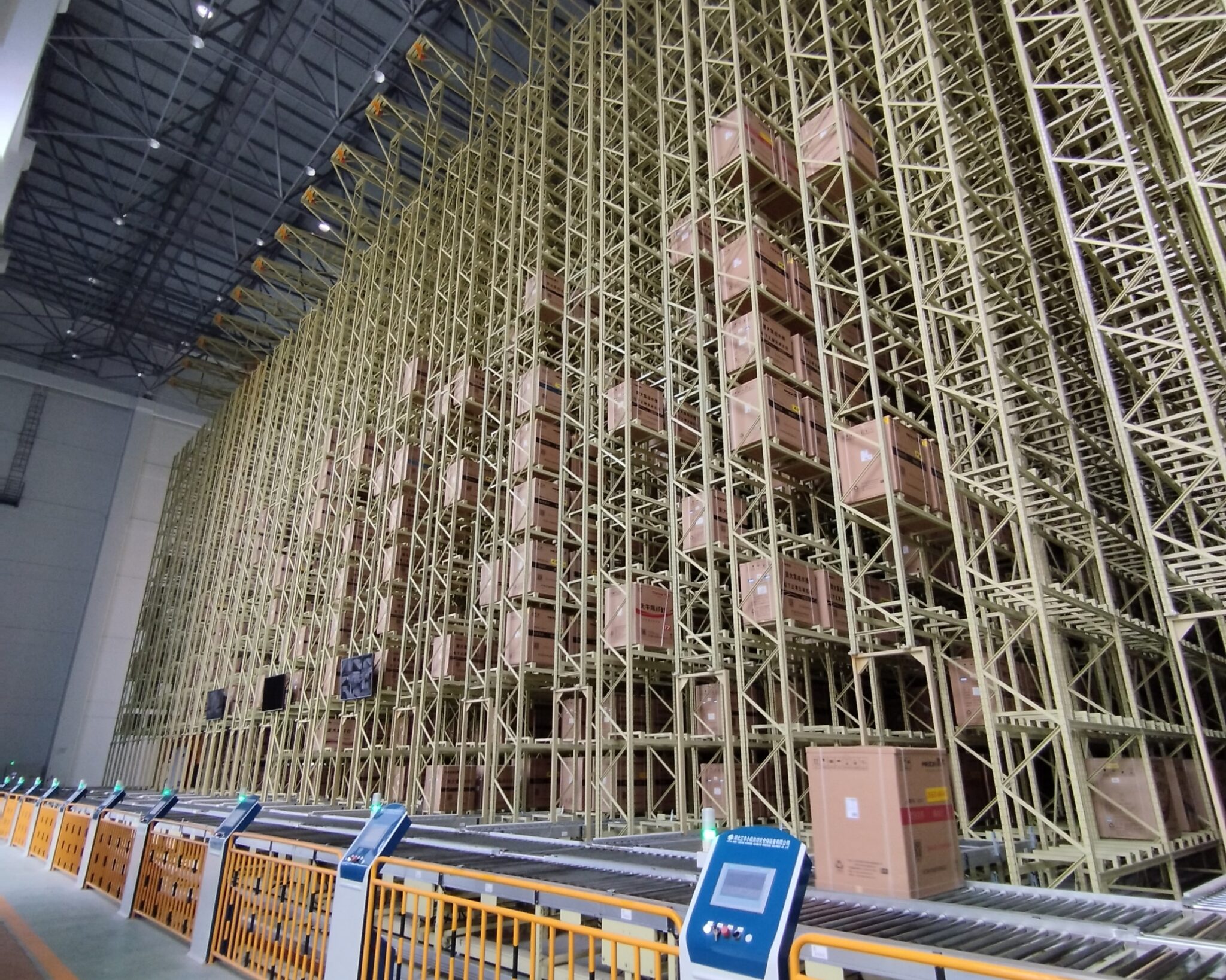 Automated Storage & Retrieval Systems (ASRS) and Four Ways Shuttles ...