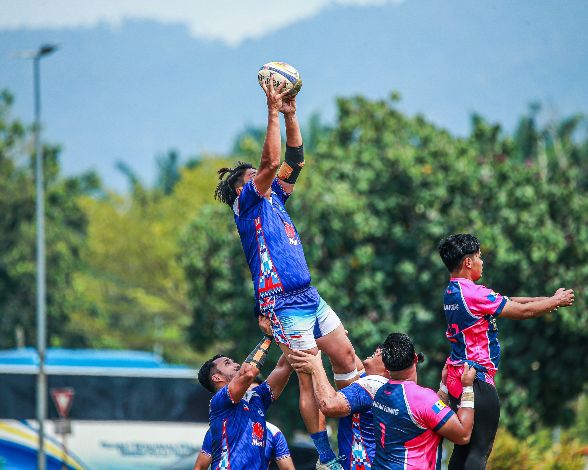Mach 1 Group–sponsored team jerseys worn by government athletes at the MAKSAK Malaysia Rugby Tournament
